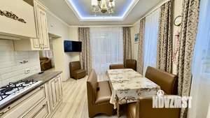 Коттедж 300м², 2-этажный, на длительный срок,