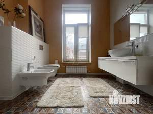 Дом 200м², 2-этажный, на длительный срок,