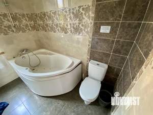 Дом 553м², 3-этажный, посуточно,