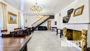 Дом 450м², 2-этажный, посуточно,