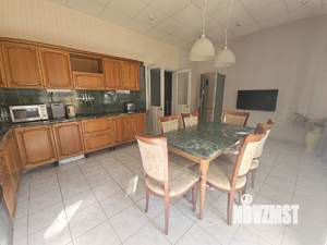 Дом 480м², 3-этажный, посуточно,