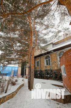 Дом 650м², 2-этажный, посуточно,