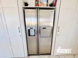 Дом 260м², 2-этажный, посуточно,