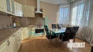 Таунхаус 180м², 3-этажный, на длительный срок,