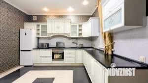 Дом 450м², 3-этажный, посуточно,