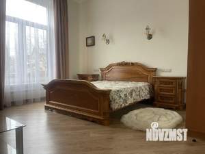 Дом 200м², 2-этажный, на длительный срок,