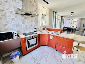 Дом 250м², 2-этажный, посуточно,