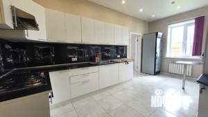 Дом 330м², 2-этажный, посуточно,