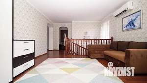 Дом 290м², 3-этажный, на длительный срок,