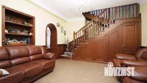 Дом 290м², 3-этажный, на длительный срок,