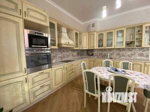 Дом 220м², 2-этажный, на длительный срок,