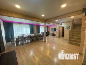 Дом 220м², 2-этажный, посуточно,