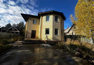 Дом 185м², 2-этажный, на длительный срок,