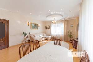 Коттедж 169м², 2-этажный, участок 7 сот.