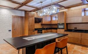 Дом 320м², 2-этажный, участок 7 сот.