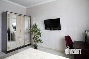 Дом 239м², 2-этажный, участок 14 сот.