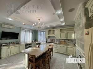 Дом 805м², 3-этажный, участок 12 сот.