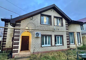 Дом 194м², 2-этажный, участок 6 сот.