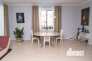 Дом 377м², 2-этажный, участок 12 сот.