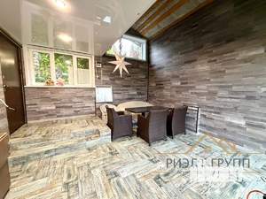 Дом 158м², 2-этажный, участок 10 сот.