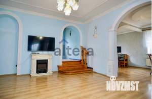 Коттедж 337м², 2-этажный, участок 6 сот.