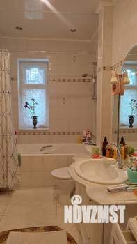 Дом 176м², 2-этажный, участок 10 сот.