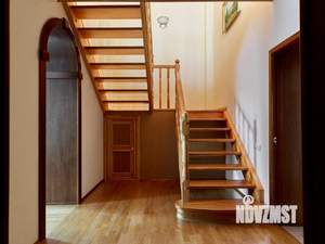 Коттедж 299м², 2-этажный, участок 6 сот.