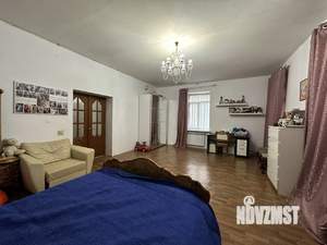 Дом 289м², 3-этажный, участок 5 сот.