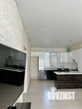 Дом 112м², 2-этажный, участок 4 сот.