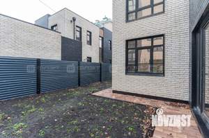 Дом 192м², 2-этажный, участок 4 сот.