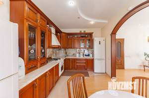 Коттедж 169м², 2-этажный, участок 7 сот.