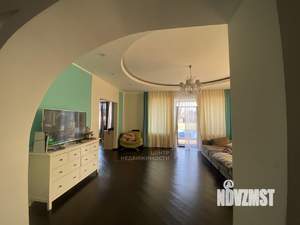 Коттедж 453м², 3-этажный, участок 8 сот.