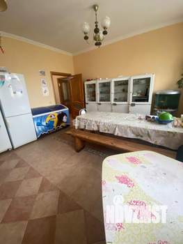 Дом 315м², 3-этажный, участок 10 сот.