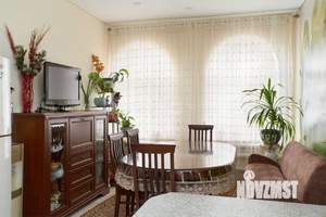 Дом 230м², 2-этажный, участок 5 сот.