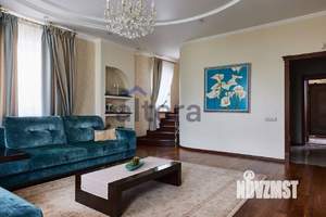 Коттедж 280м², 2-этажный, участок 9 сот.