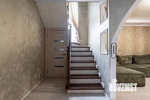 Дом 189м², 2-этажный, участок 5 сот.