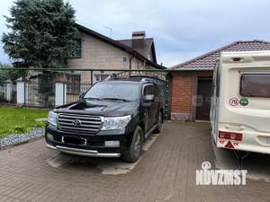 Дом 186м², 2-этажный, участок 6 сот.