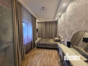 Дом 363м², 2-этажный, участок 12 сот.