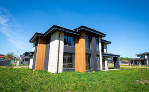 Дом 305м², 2-этажный, участок 10 сот.