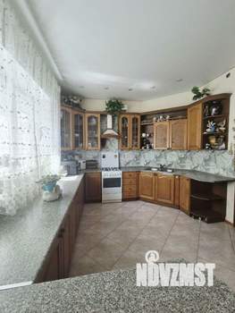 Дом 230м², 2-этажный, участок 5 сот.