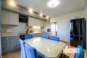 Дом 130м², 2-этажный, участок 6 сот.