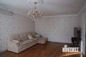 Дом 368м², 3-этажный, участок 6 сот.