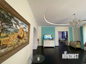 Коттедж 453м², 3-этажный, участок 8 сот.