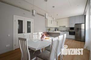 Коттедж 169м², 3-этажный, участок 6 сот.