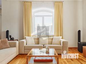 Дом 800м², 2-этажный, участок 18 сот.