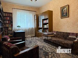 Дом 328м², 2-этажный, участок 12 сот.