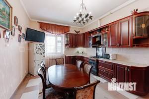 Дом 385м², 2-этажный, участок 7 сот.