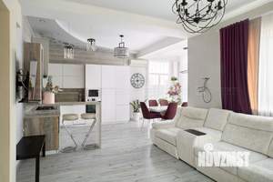 Дом 239м², 2-этажный, участок 14 сот.