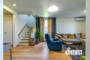 Дом 130м², 2-этажный, участок 6 сот.