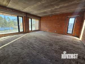 Дом 212м², 2-этажный, участок 10 сот.